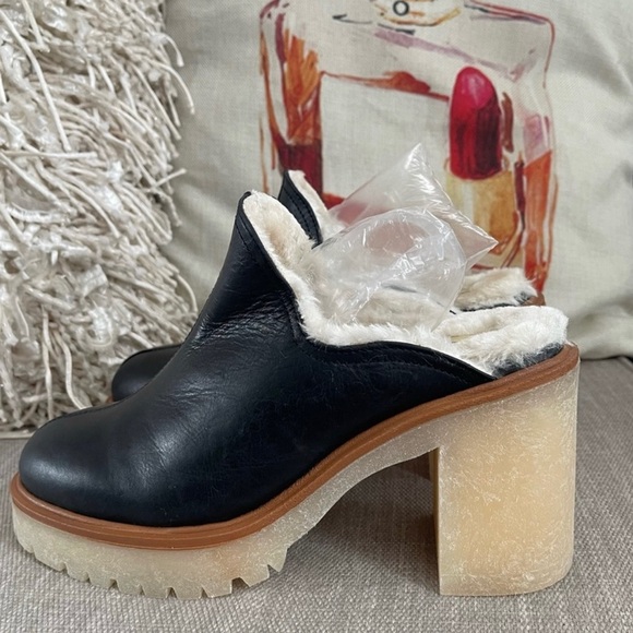 ✨NWOB✨ FREE PEOPLE James Cozy Mule | Size 39.5 - Picture 1 of 7